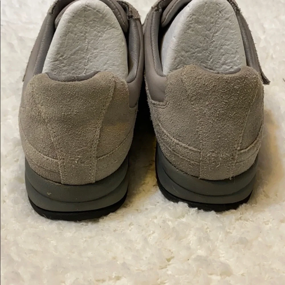 casual slip on flat solid gray shoes size 8.5